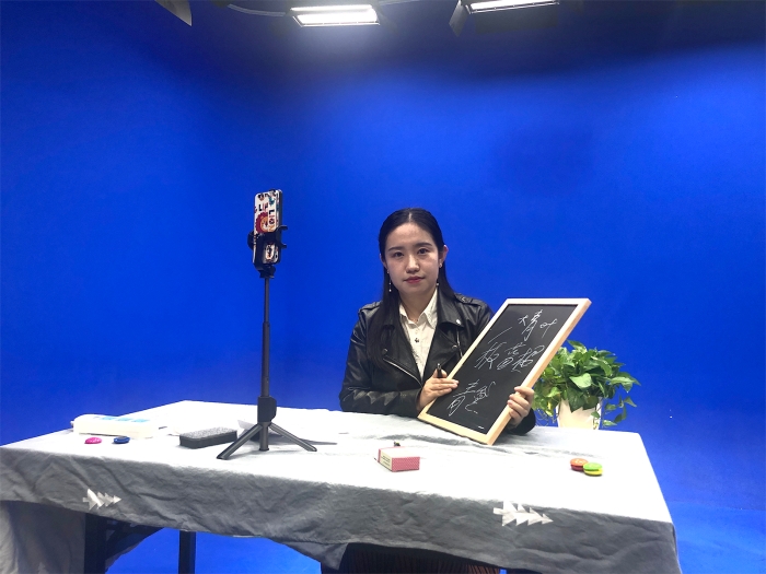 翟春艷